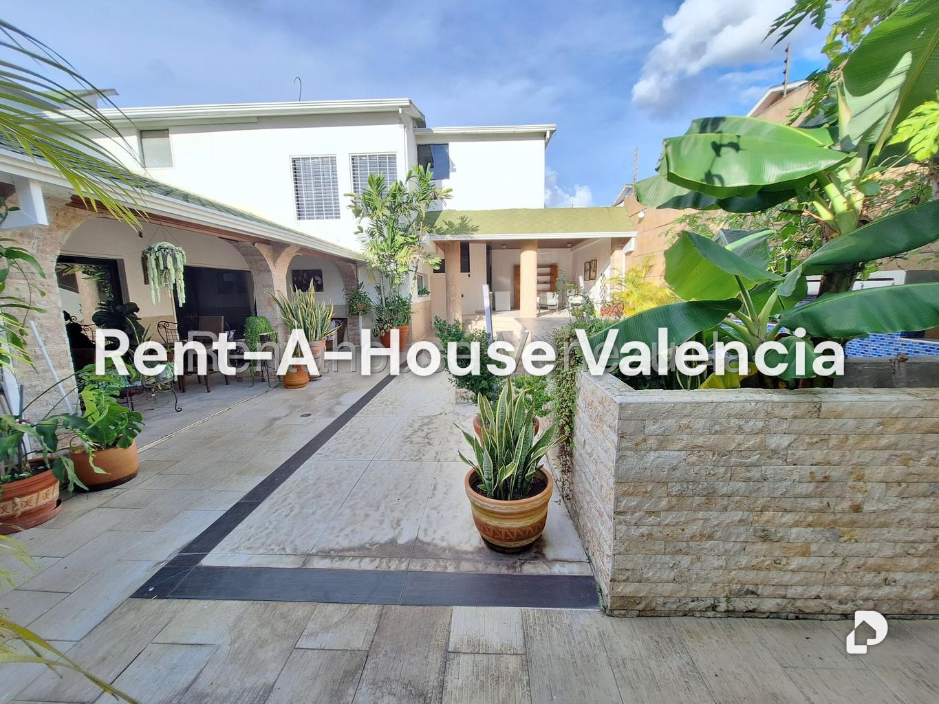 Casa en Altos de Guataparo, Valencia – 22