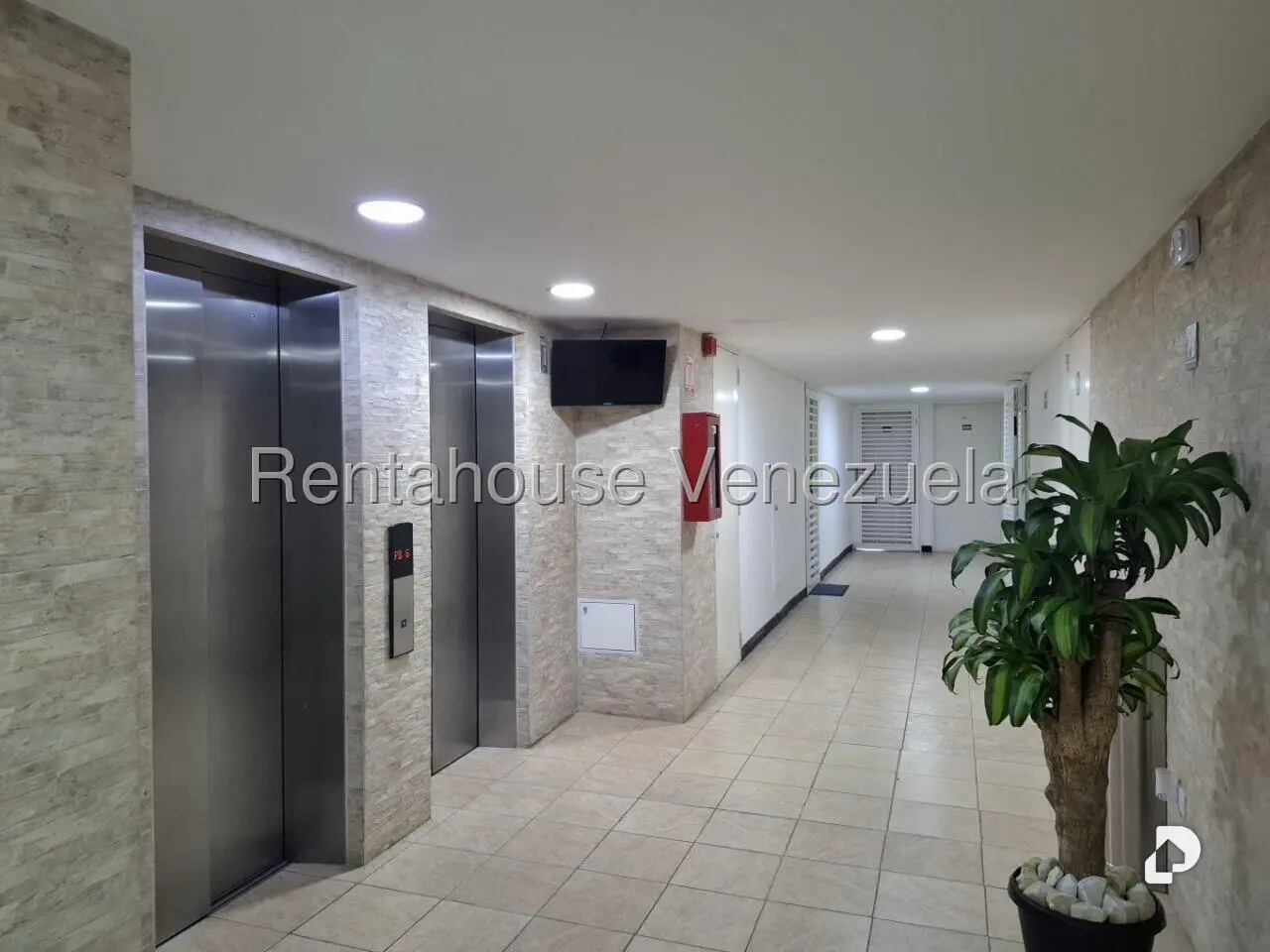 Apartment in La Vaquera, Guarenas – 2