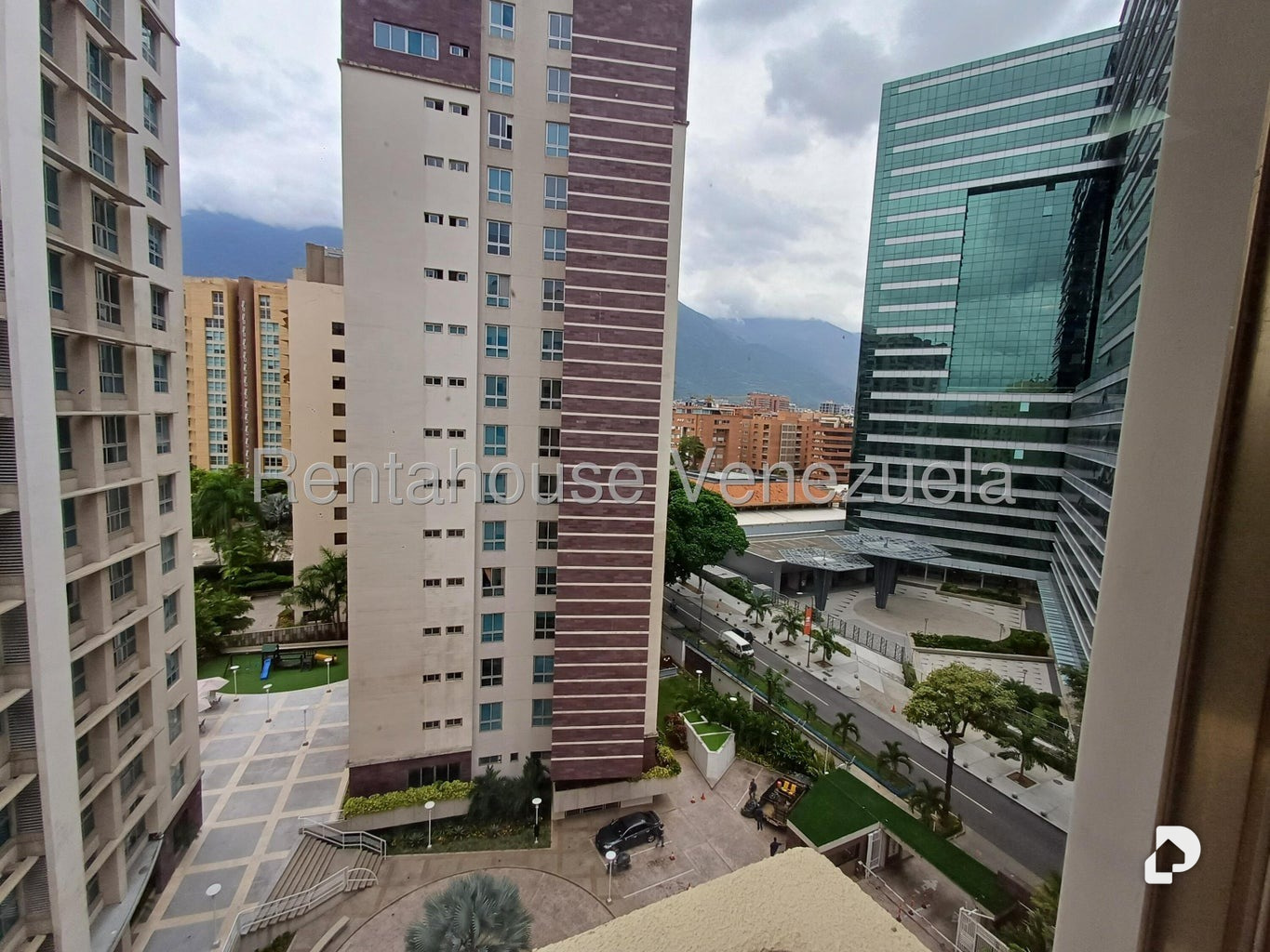 Apartamento en Campo Alegre, Caracas – 14