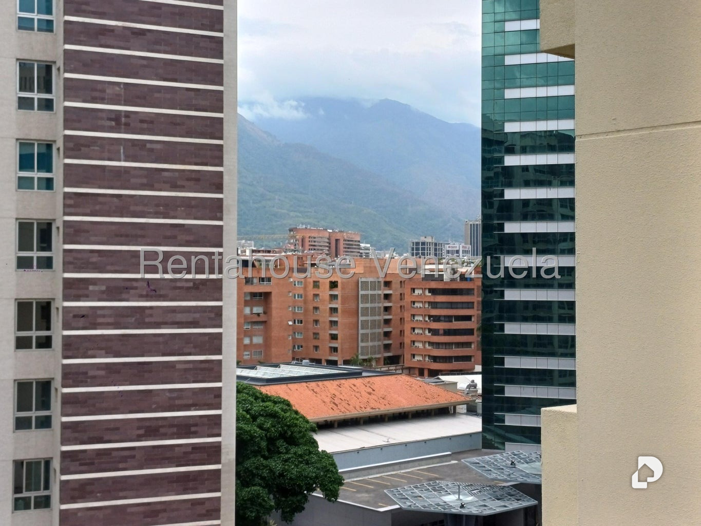 Apartamento en Campo Alegre, Caracas – 36