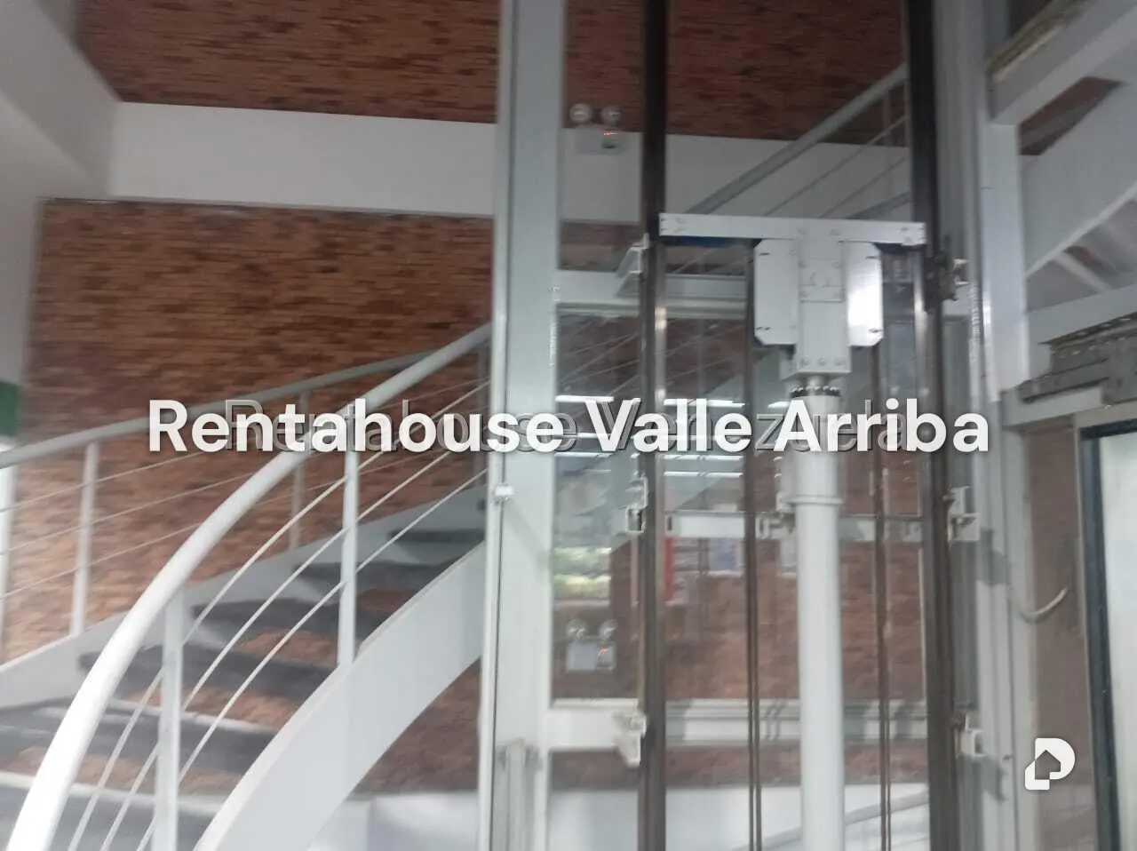 Commercial space in Parroquia La Candelaria, Caracas – 2