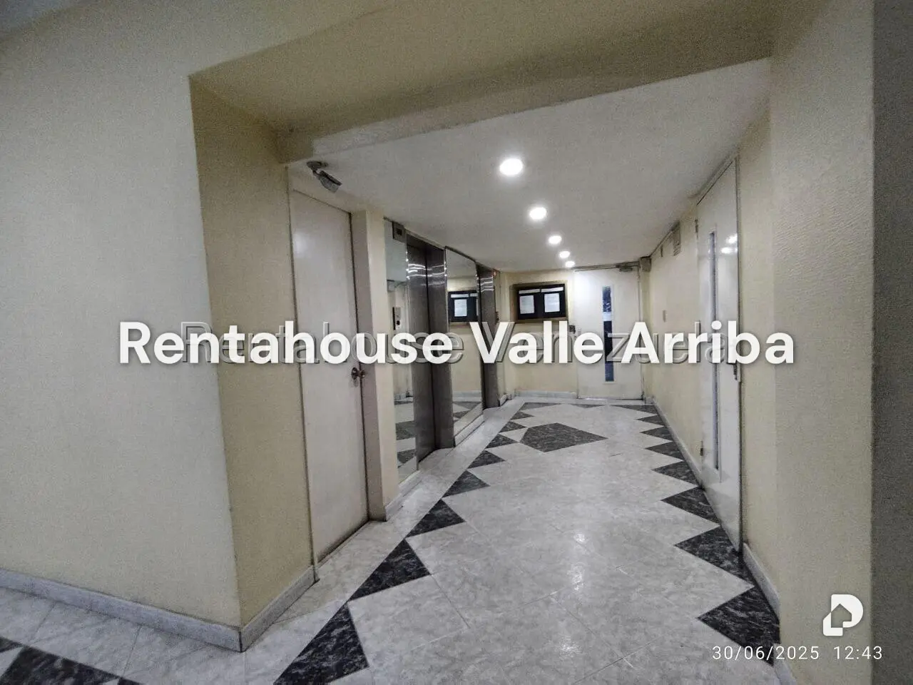 Apartamento en El Paraíso, Caracas – 13