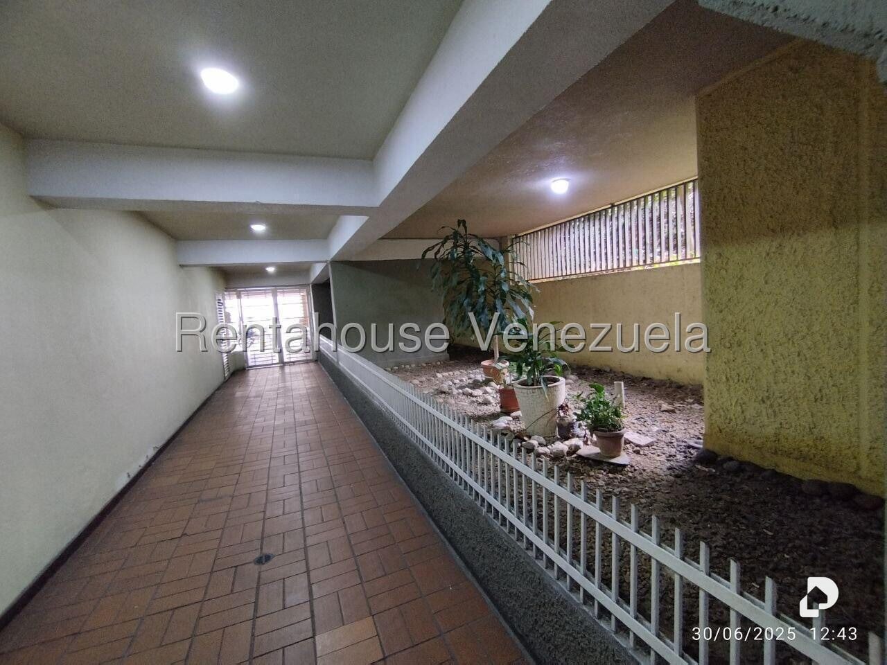 Apartamento en El Paraíso, Caracas – 10