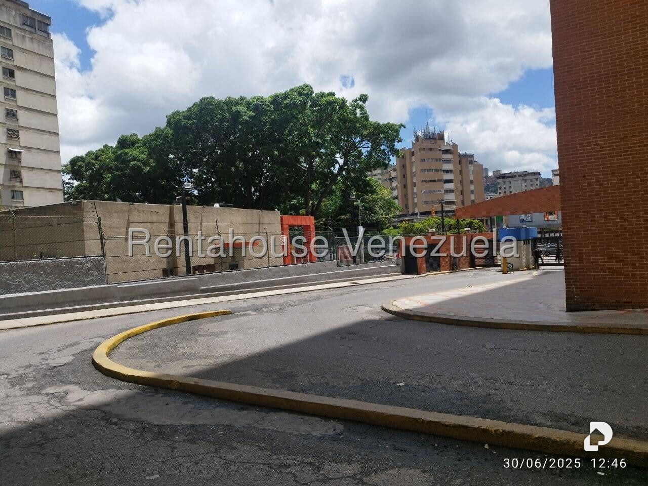 Apartamento en El Paraíso, Caracas – 3