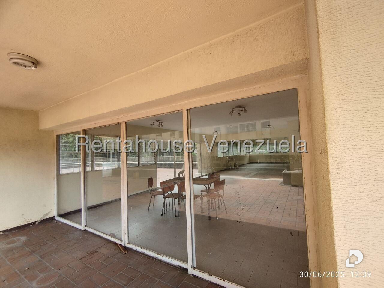 Apartamento en El Paraíso, Caracas – 18