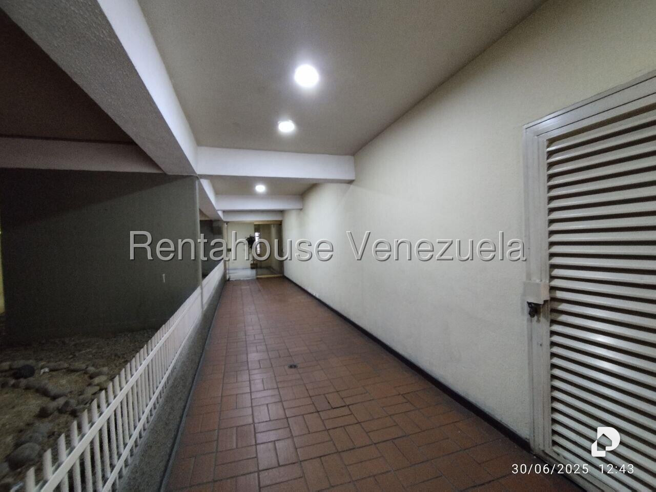Apartamento en El Paraíso, Caracas – 9