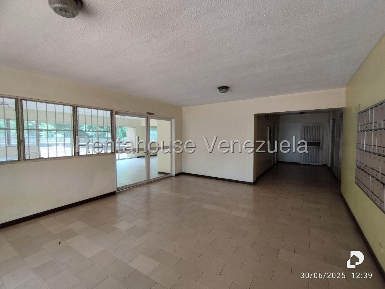 Apartamento en El Paraíso, Caracas – 17
