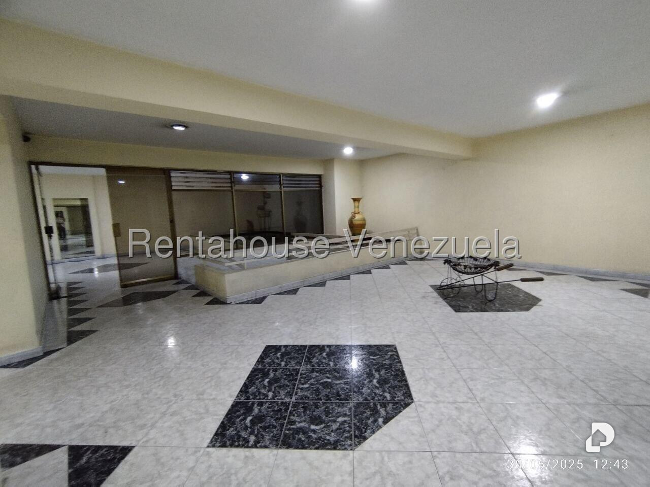 Apartamento en El Paraíso, Caracas – 12