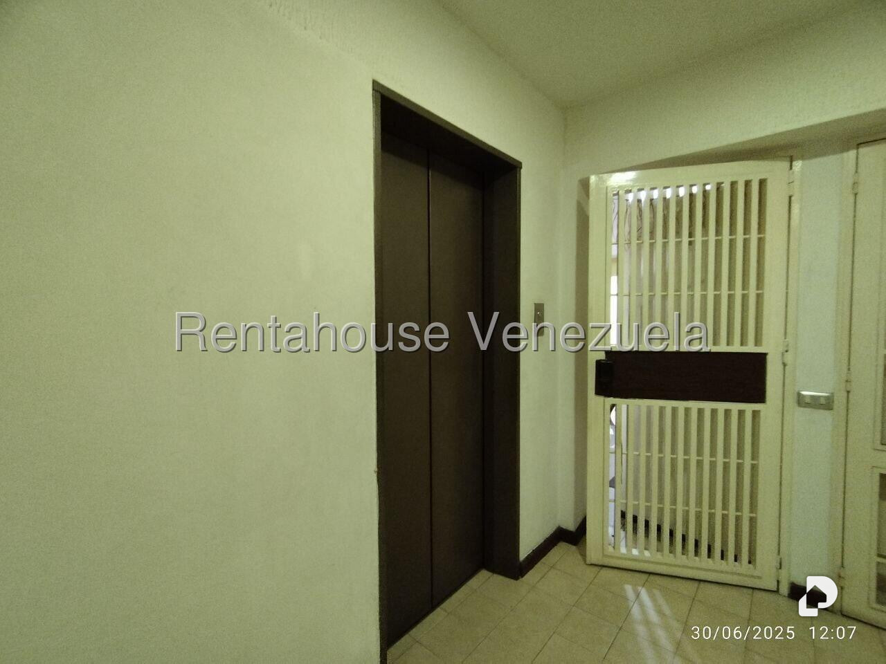 Apartamento en El Paraíso, Caracas – 21