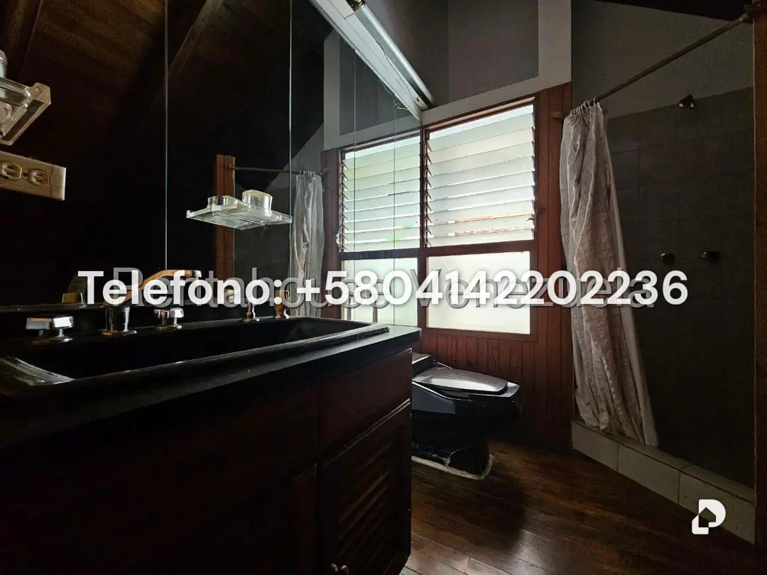 Casa en Lomas de La Lagunita, Caracas – 47