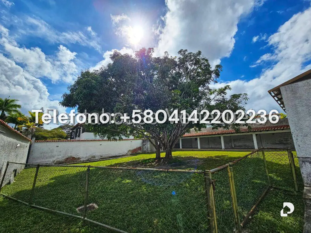 Casa en Lomas de La Lagunita, Caracas – 4