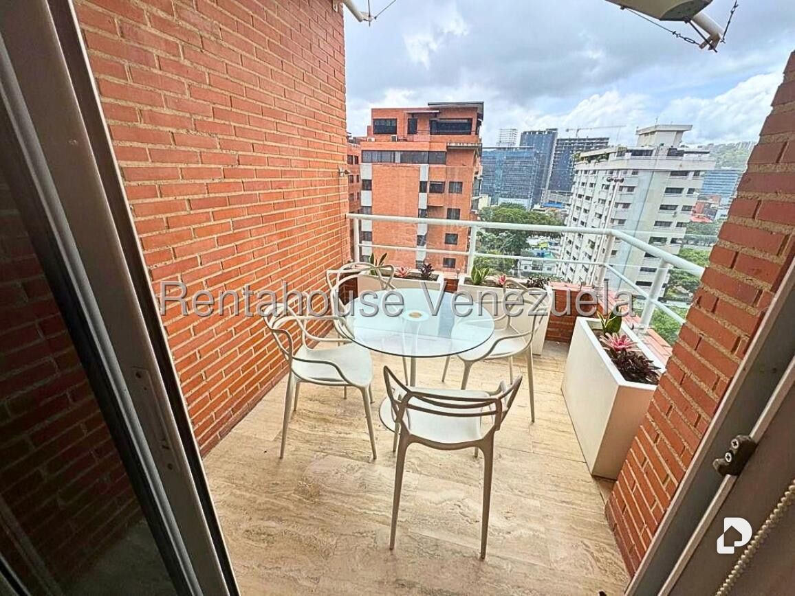 Apartamento en El Rosal, Caracas – 14
