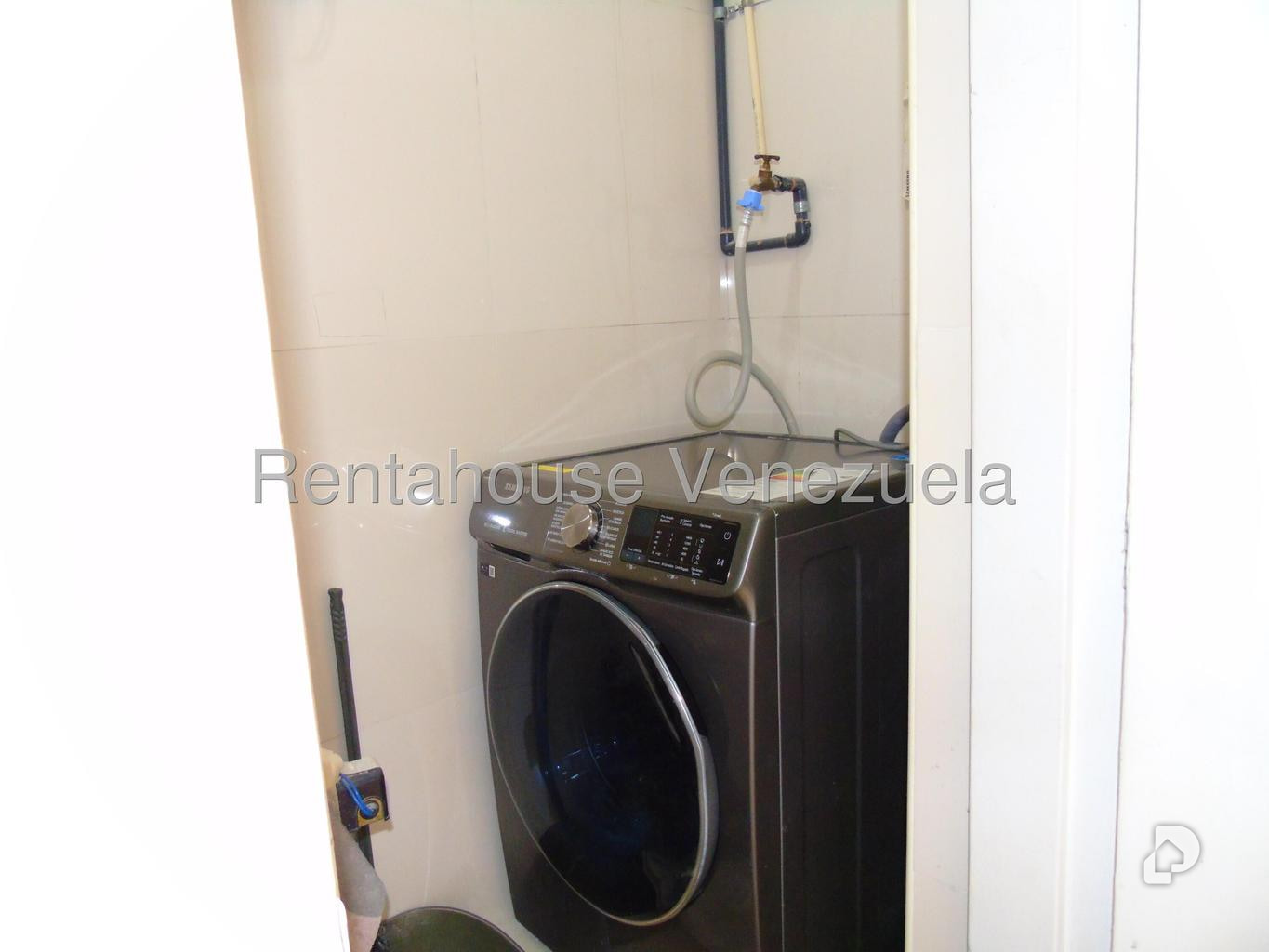 Apartamento en Los Palos Grandes, Caracas – 22