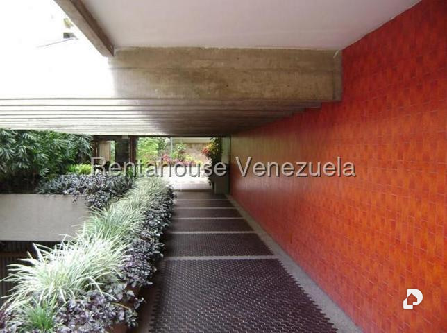 Apartamento en Los Palos Grandes, Caracas – 2