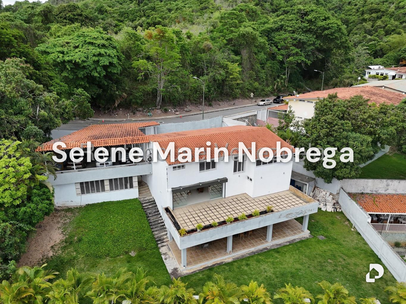 Casa en Cumbres de Curumo, Caracas – 1