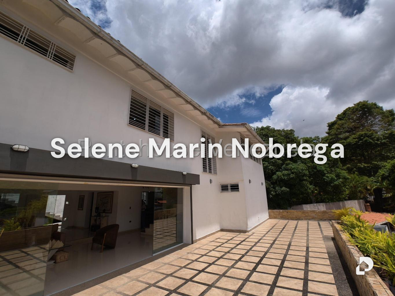 Casa en Cumbres de Curumo, Caracas – 26