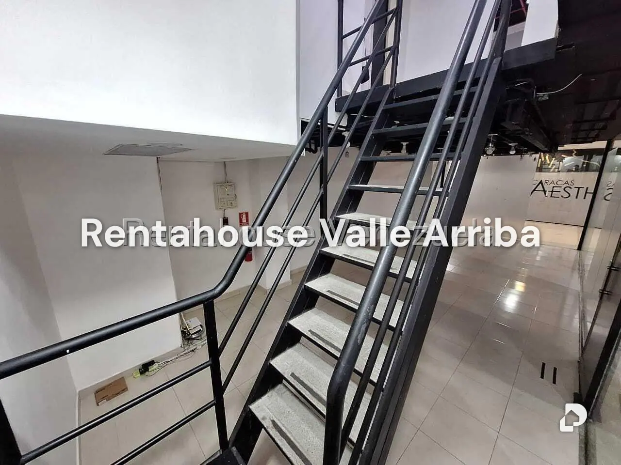 Local comercial en Chuao, Caracas – 7