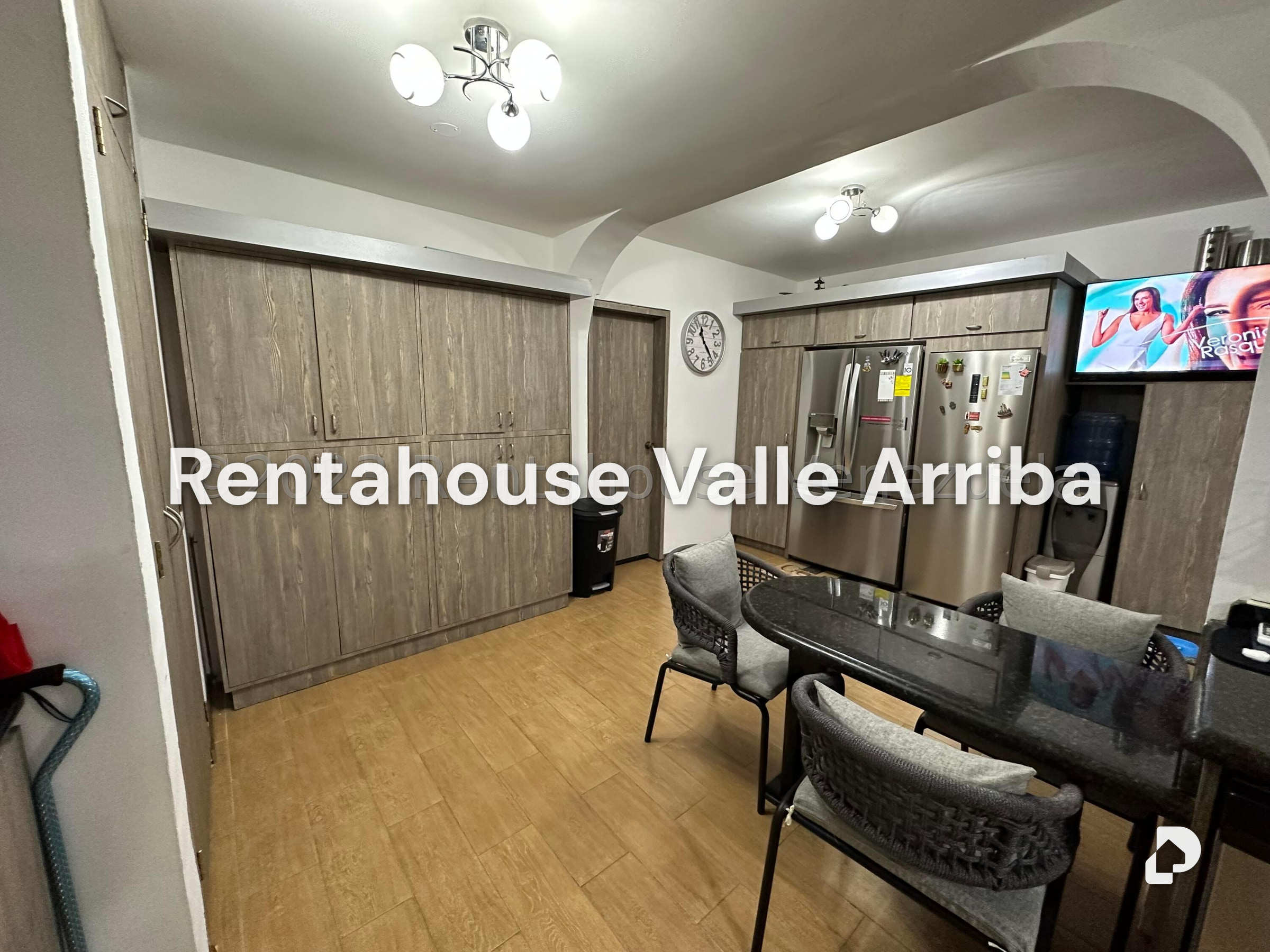House in El Cafetal, Caracas – 13