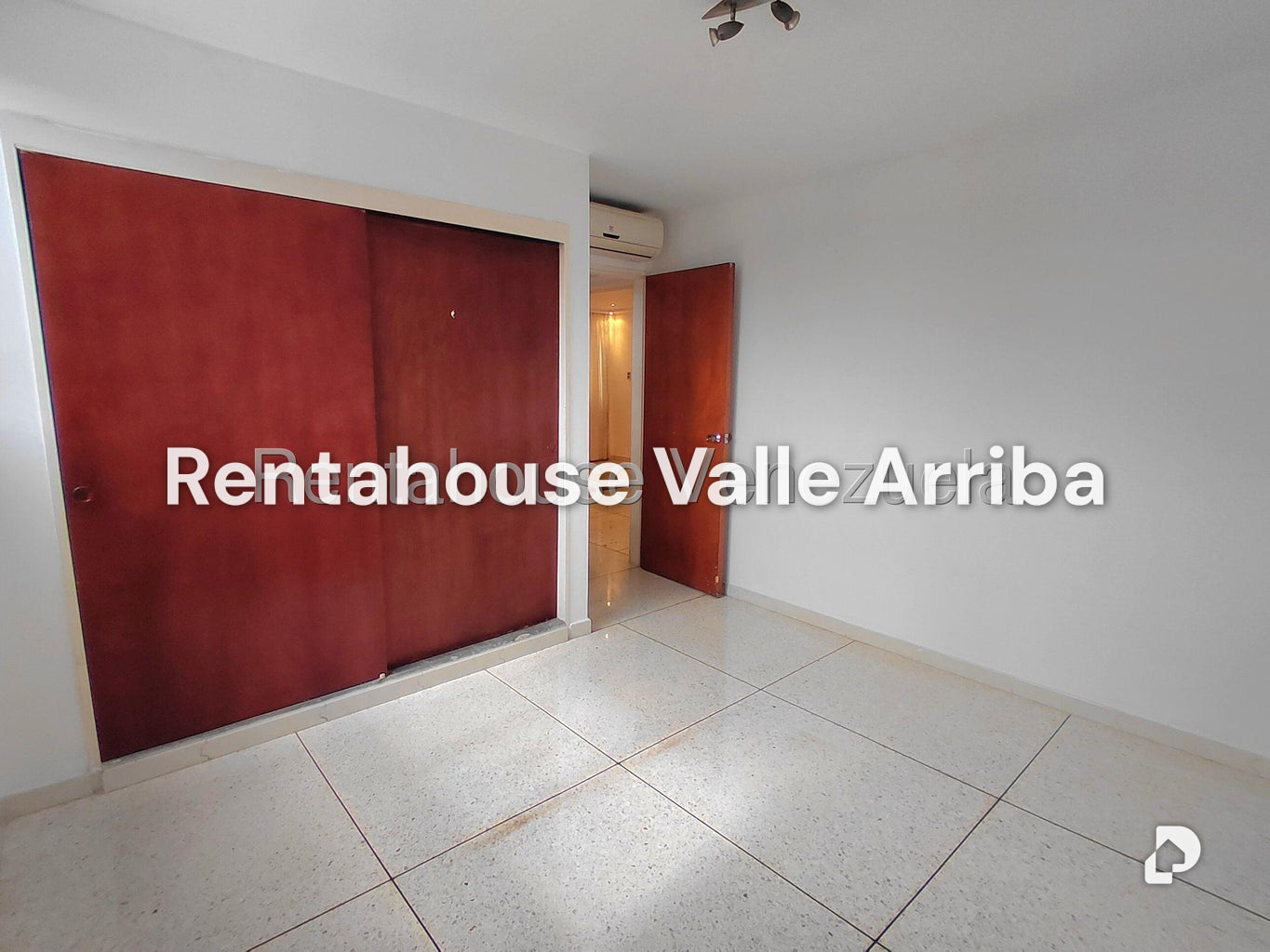 Apartamento en Las Acacias, Caracas – 12