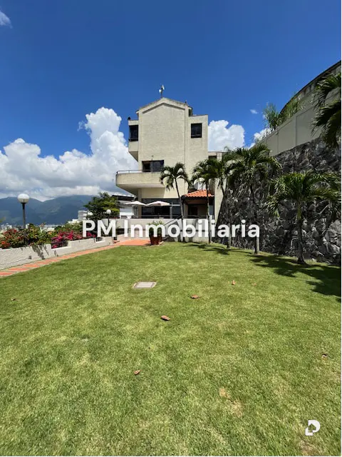 House in El Cafetal, Caracas – 23