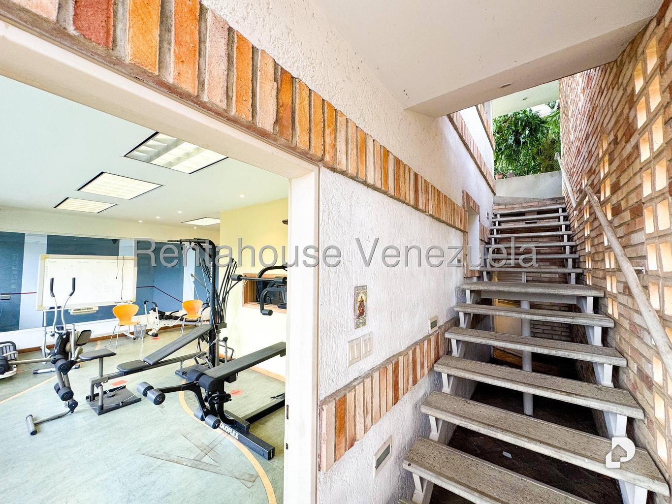 Casa en Macaracuay, Caracas – 29