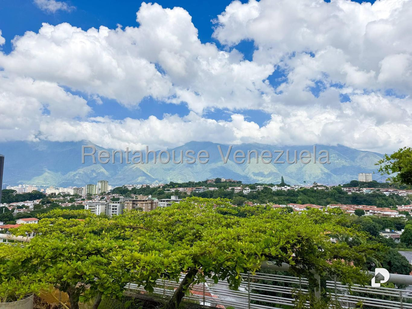 Casa en Macaracuay, Caracas – 23