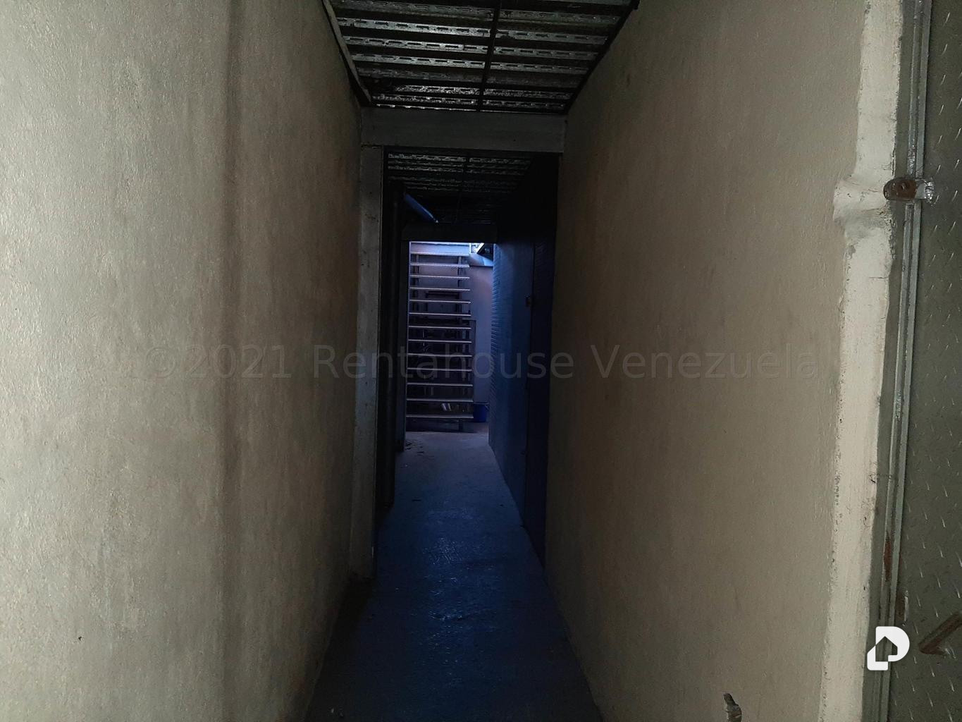 Edificio en Cementerio, Caracas – 28