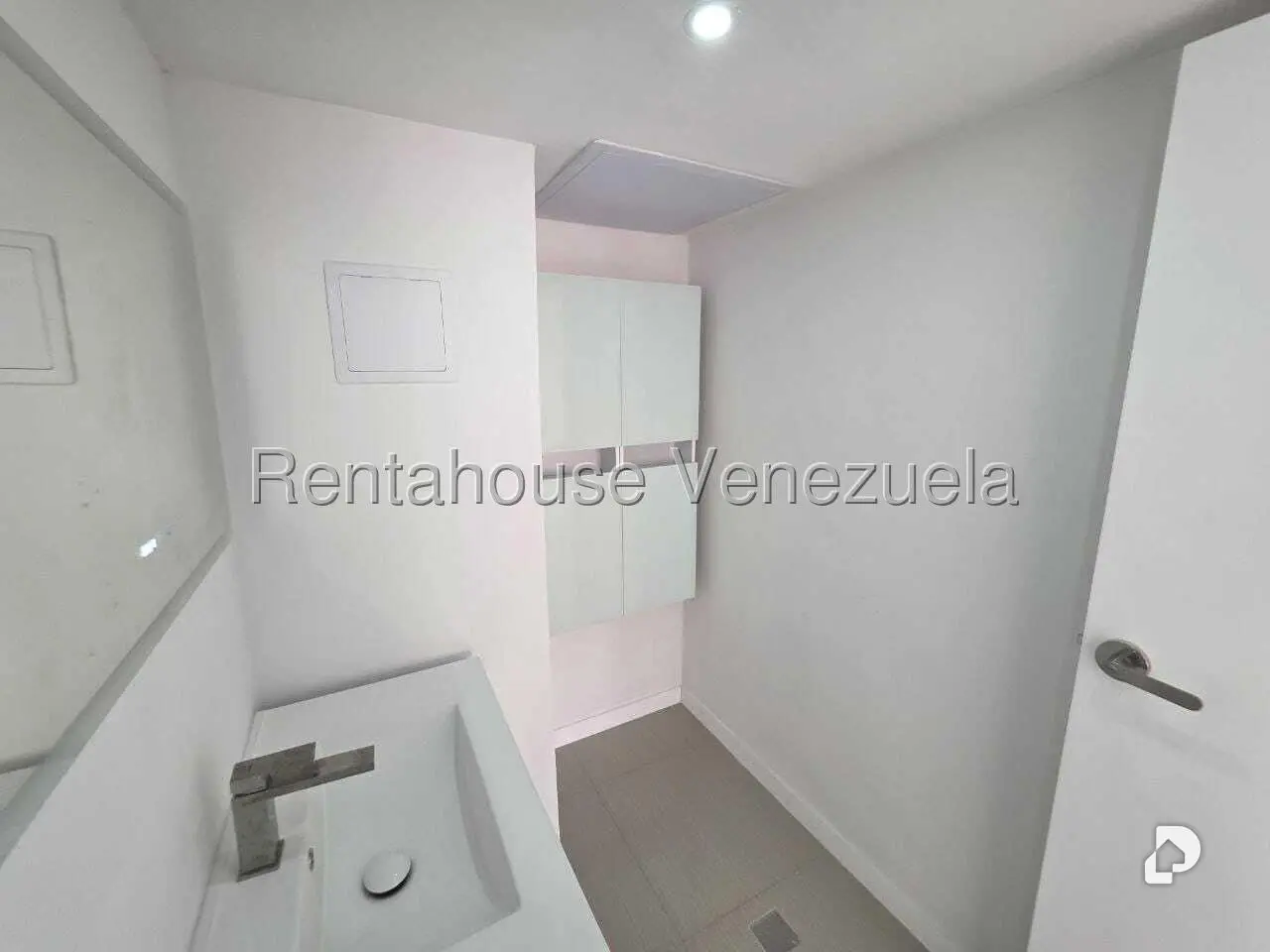 Apartamento en Campo Alegre, Caracas – 22