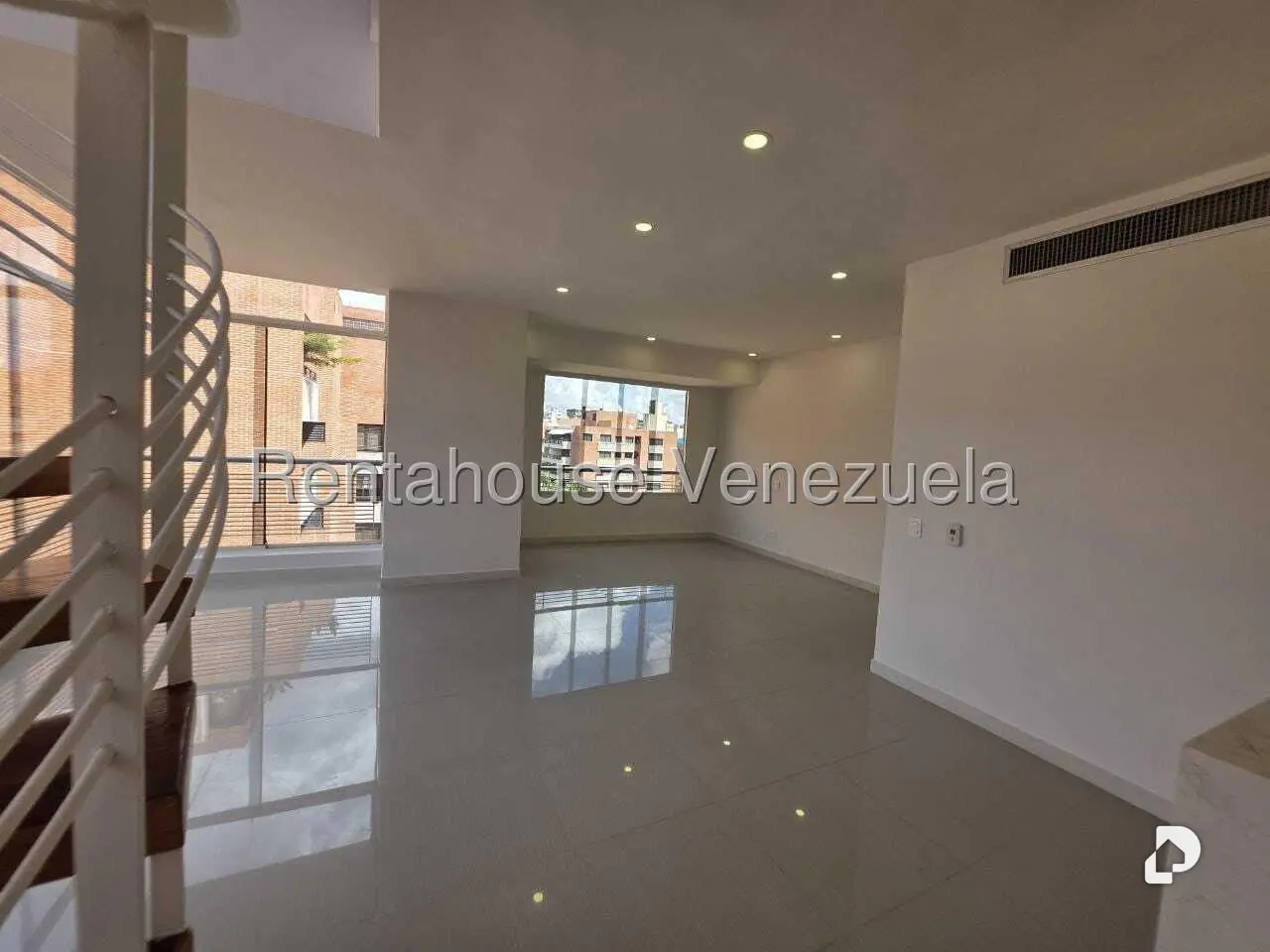 Apartamento en Campo Alegre, Caracas – 2