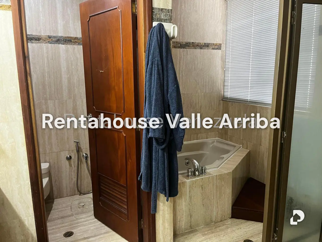 Apartamento en Santa Fe Sur, Caracas – 25