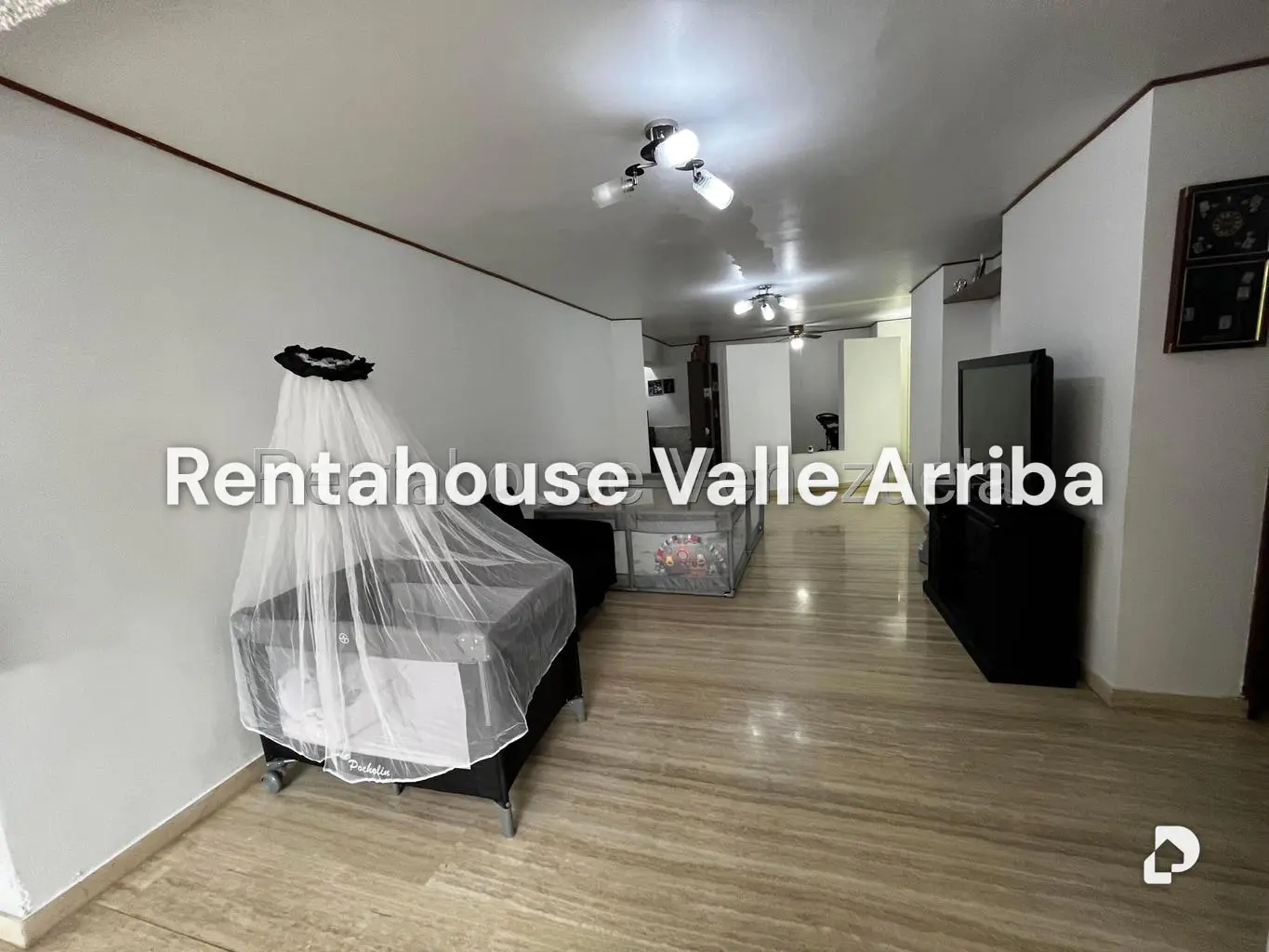 Apartamento en Santa Fe Sur, Caracas – 10