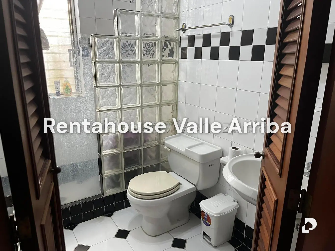 Apartamento en Santa Fe Sur, Caracas – 19