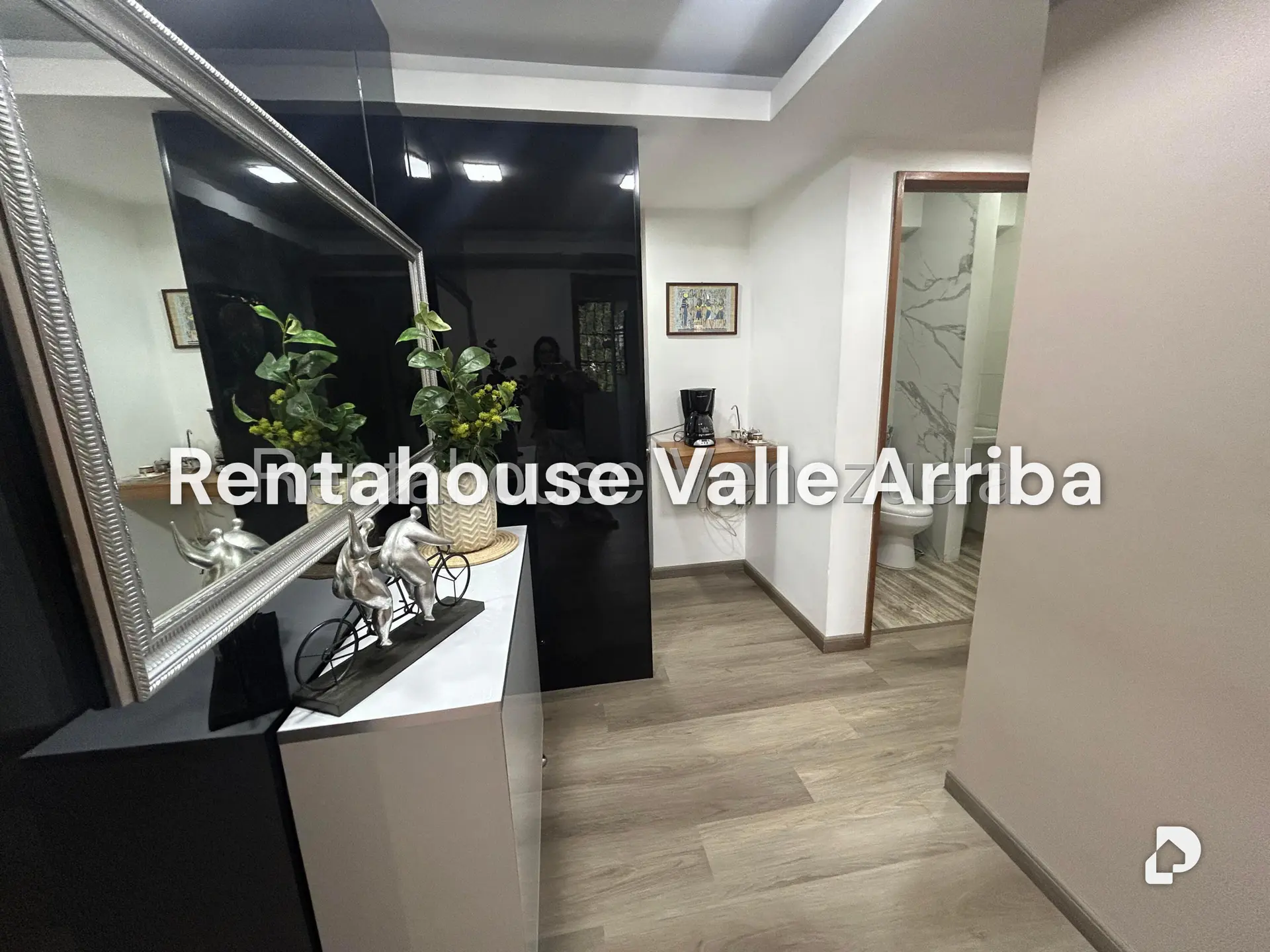 Office in Las Mercedes, Caracas – 15