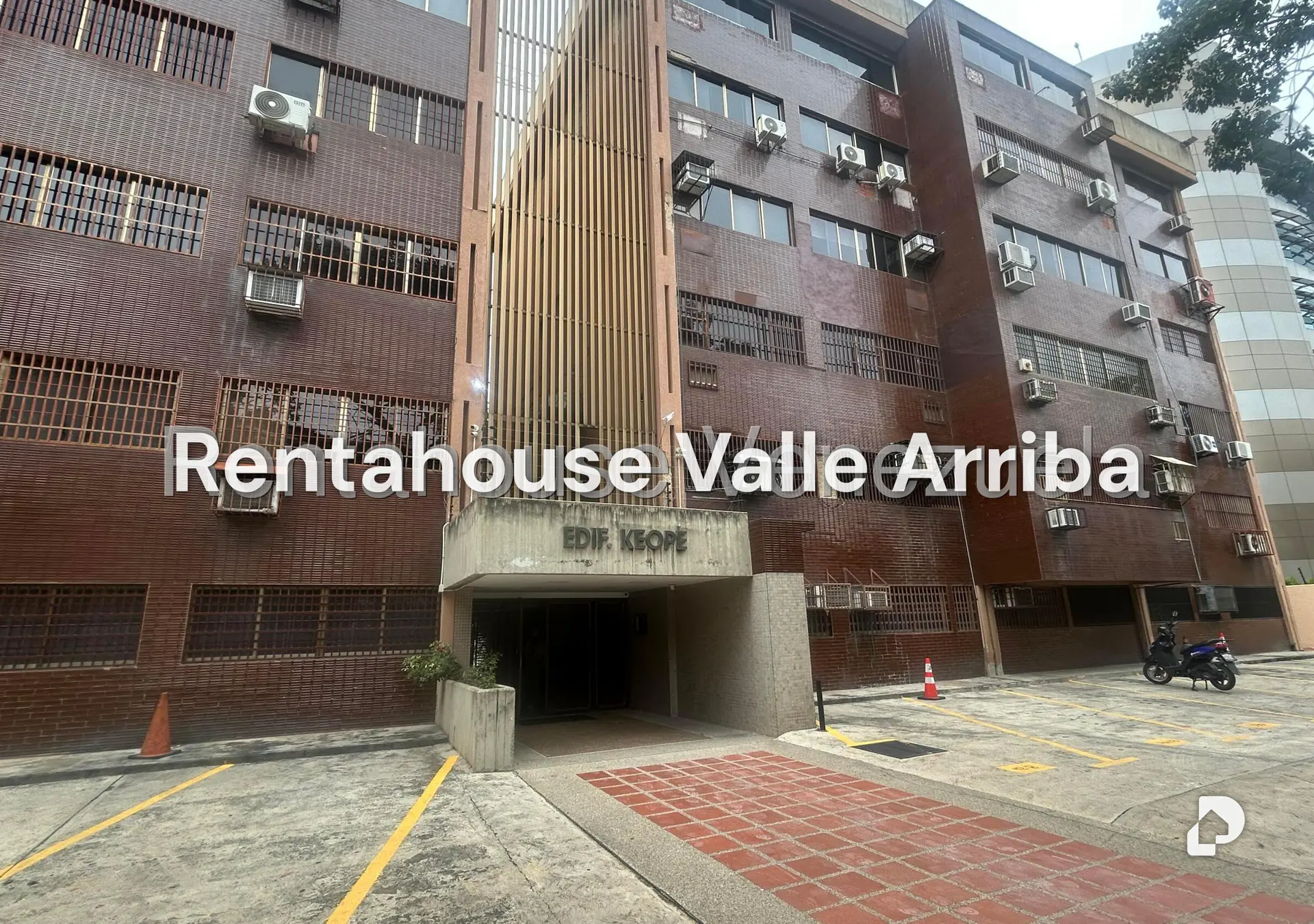 Office in Las Mercedes, Caracas – 1