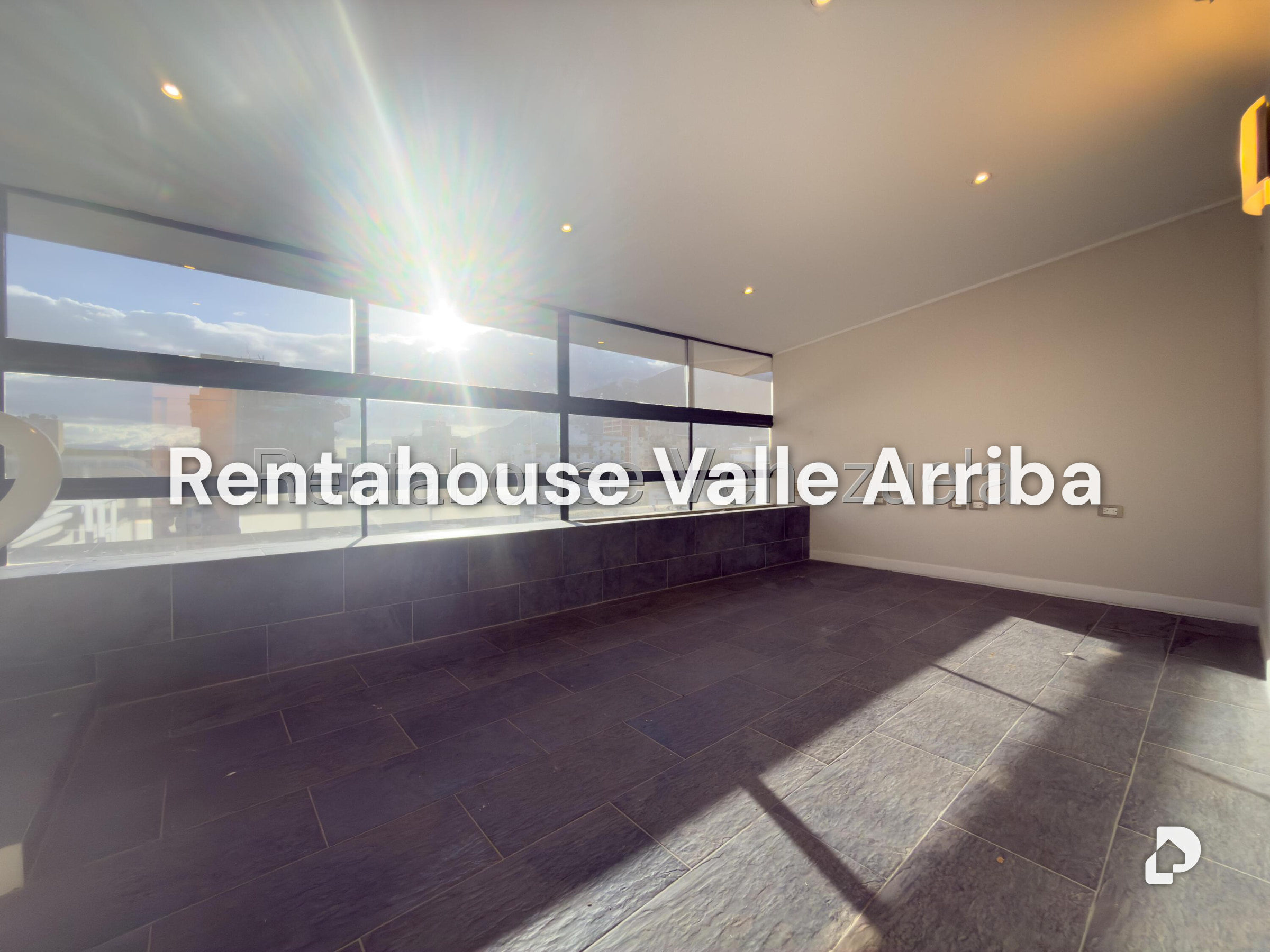 Apartamento en Los Palos Grandes, Caracas – 27