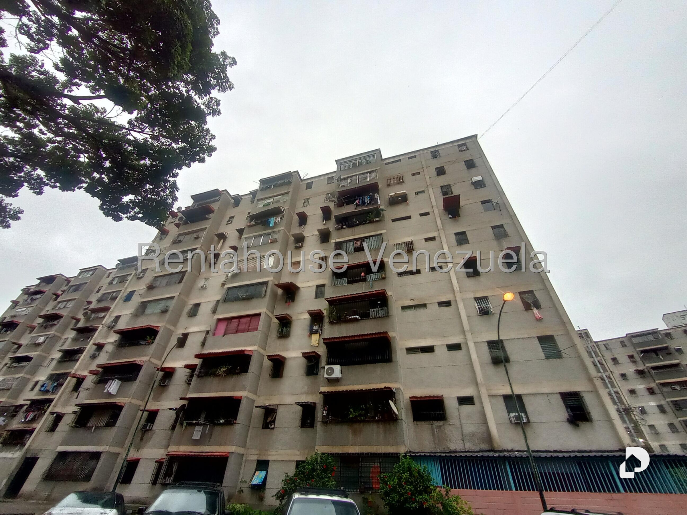 Apartamento en Menca de Leoni, Guarenas – 1