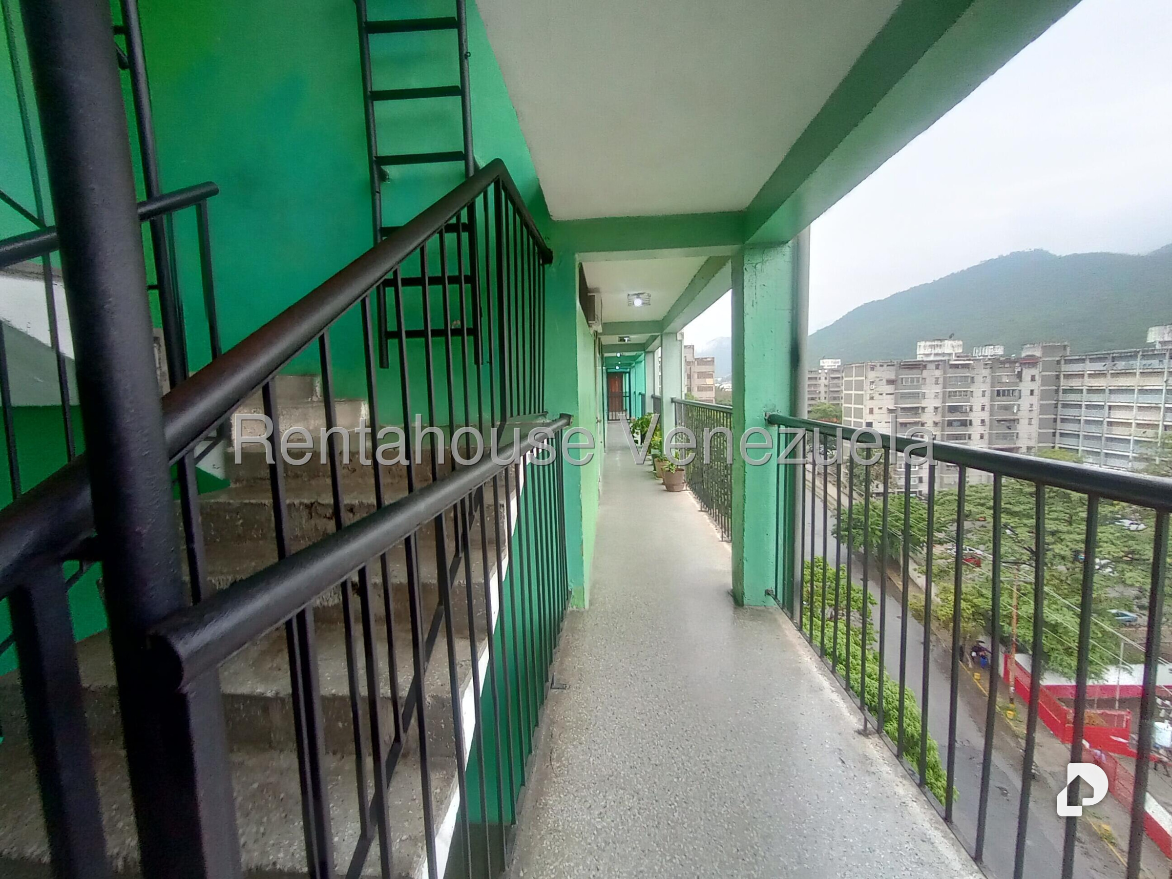 Apartamento en Menca de Leoni, Guarenas – 6