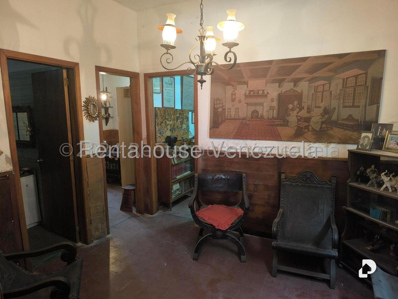 Casa en El Paraíso, Caracas – 16