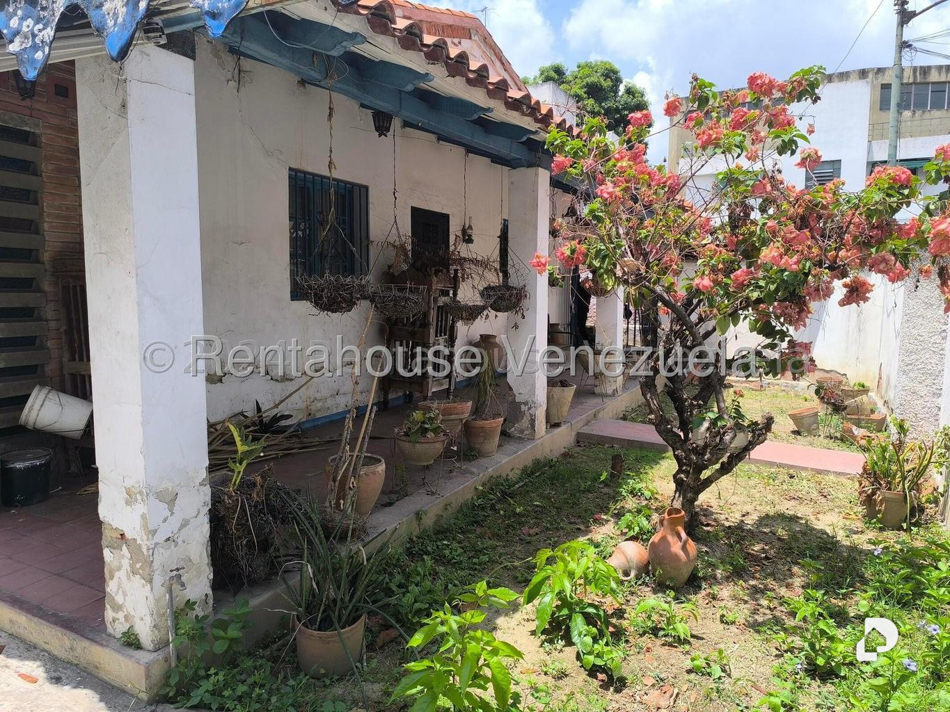 Casa en El Paraíso, Caracas – 24