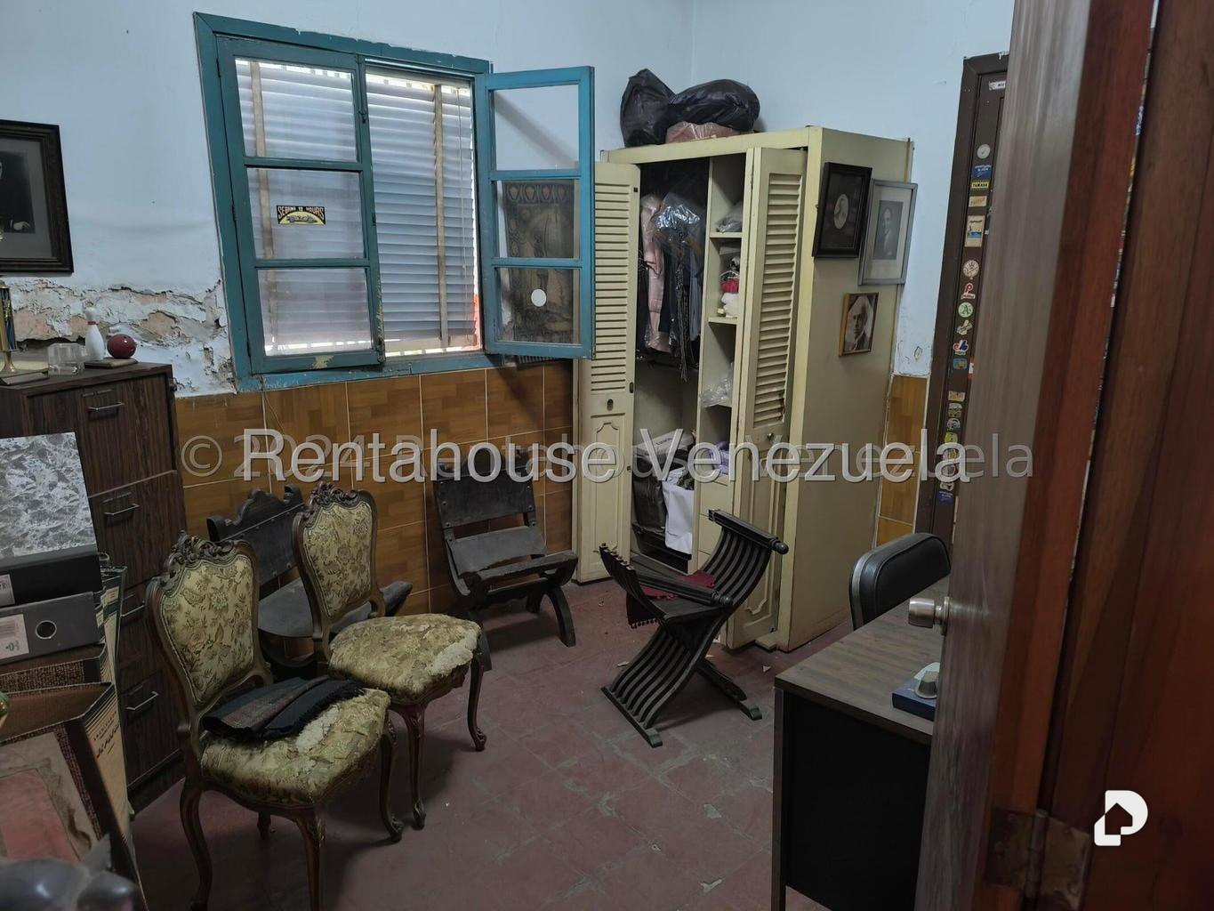 Casa en El Paraíso, Caracas – 18