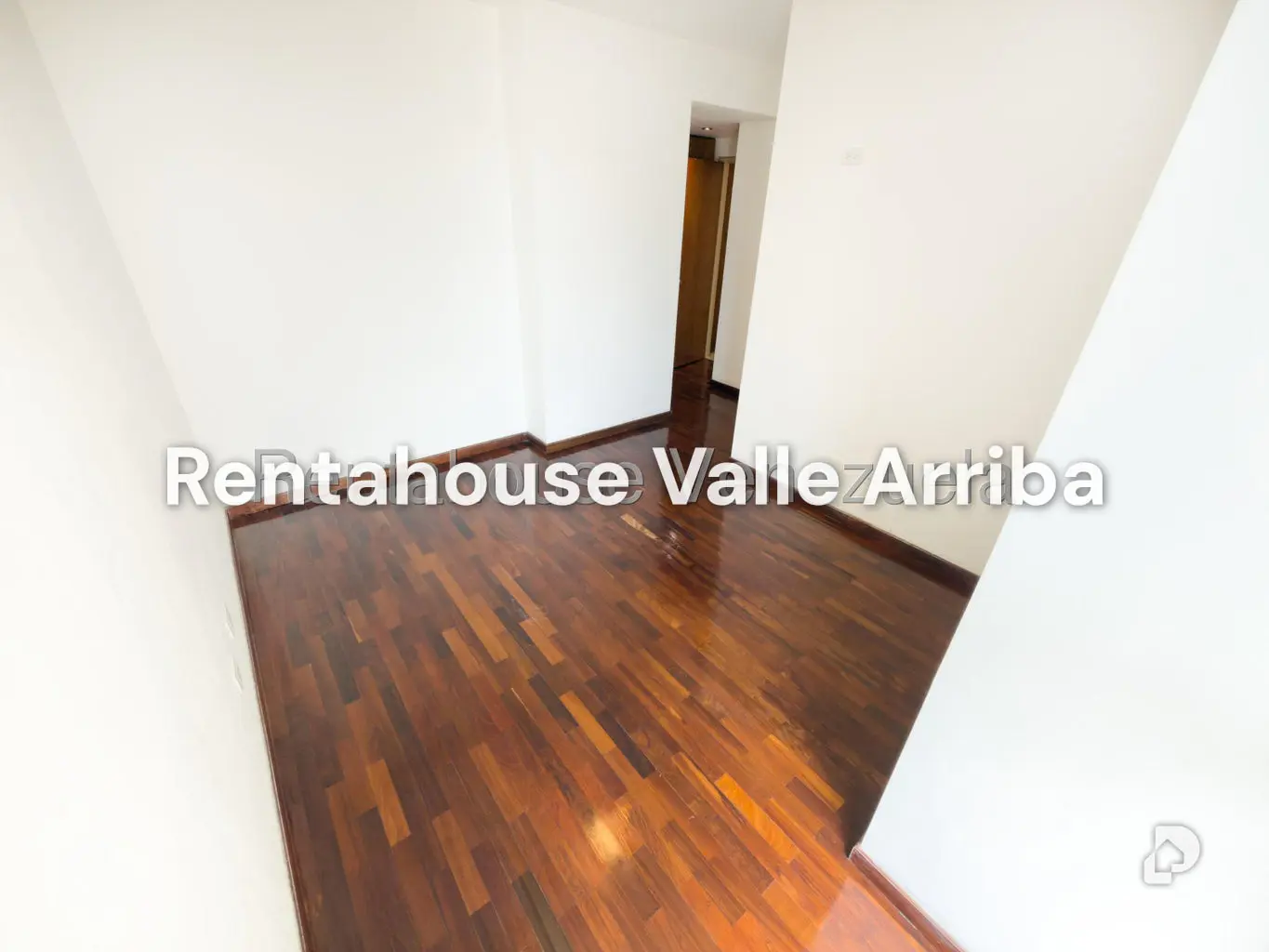 Apartamento en Lomas de Las Mercedes, Caracas – 21