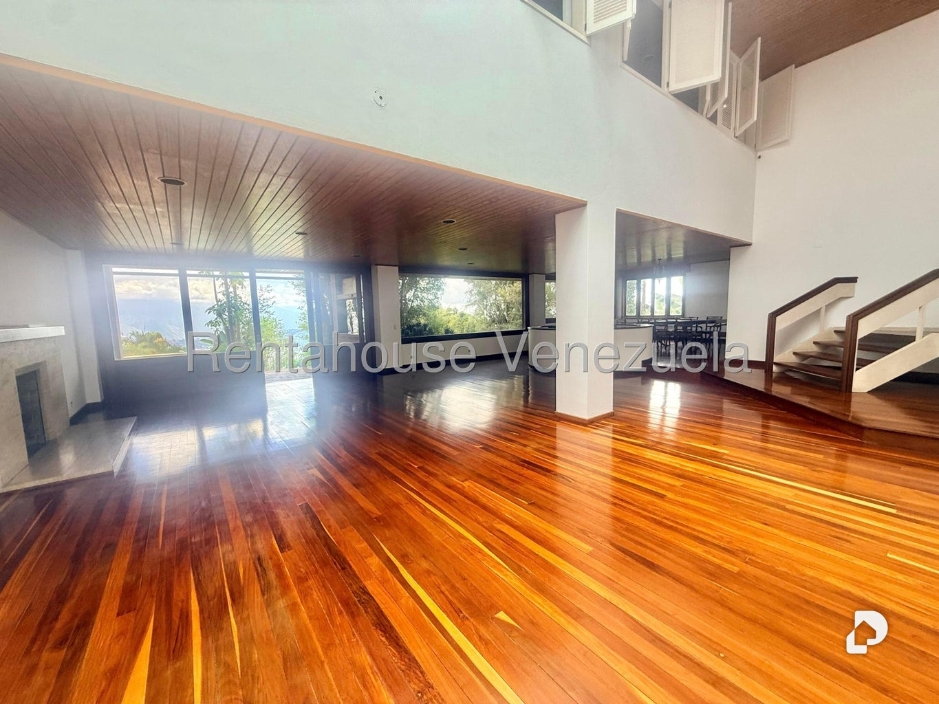 Casa en La Lagunita Country Club, Caracas