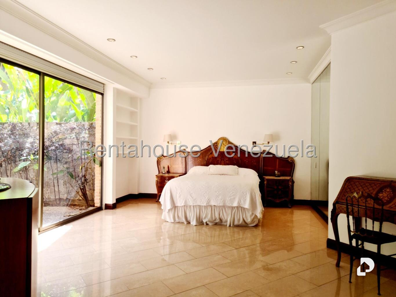 Apartamento en Altamira, Caracas – 12