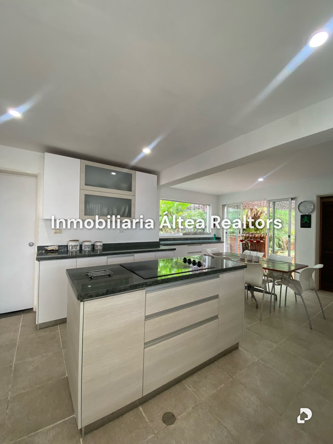 Casa en Colinas de Tamanaco, Caracas – 4