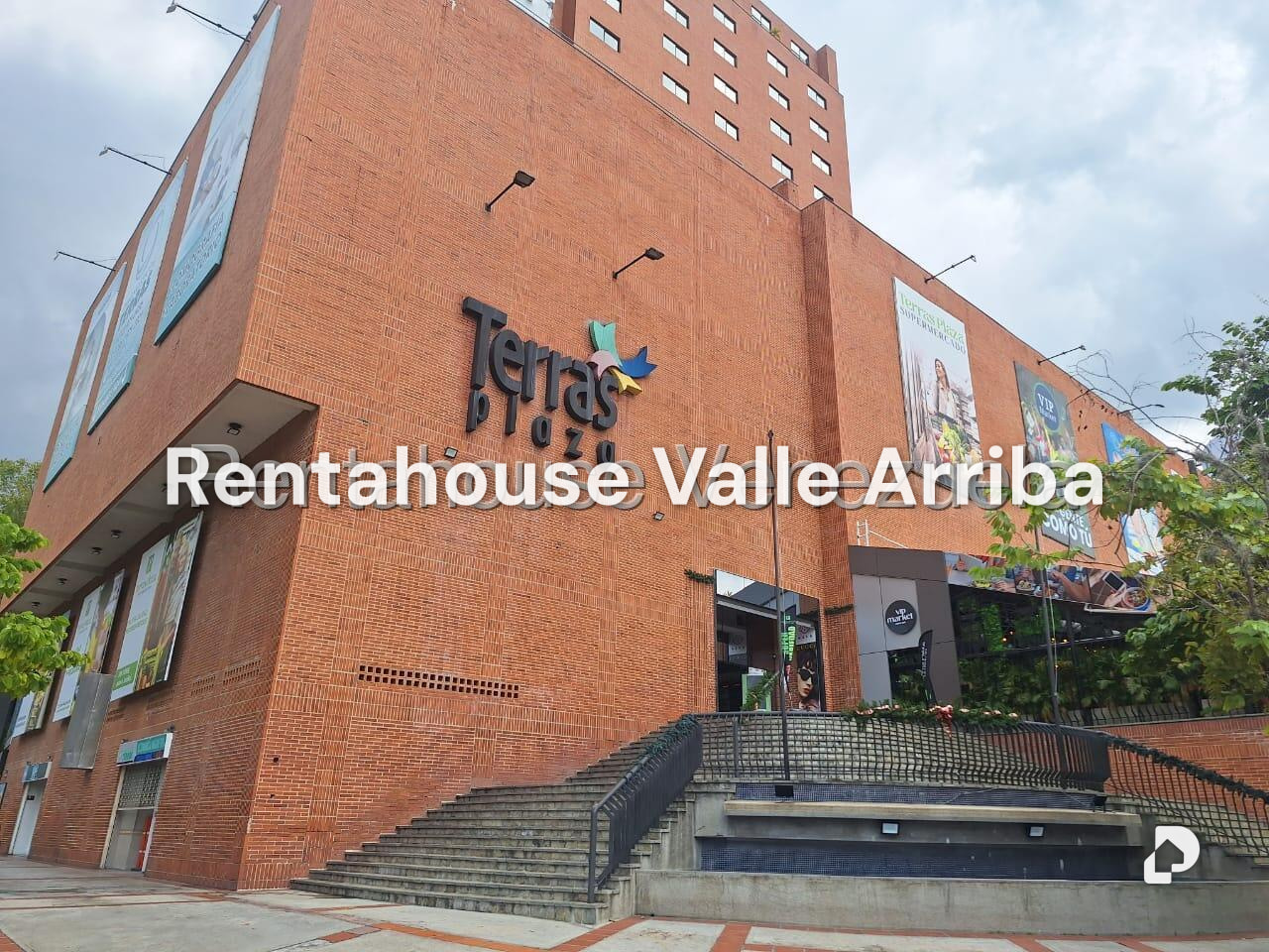 Local comercial en Terrazas del Club Hípico, Caracas – 1