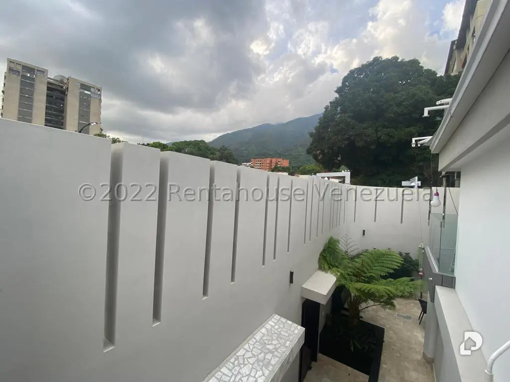 Casa en Santa Eduvigis, Caracas – 26