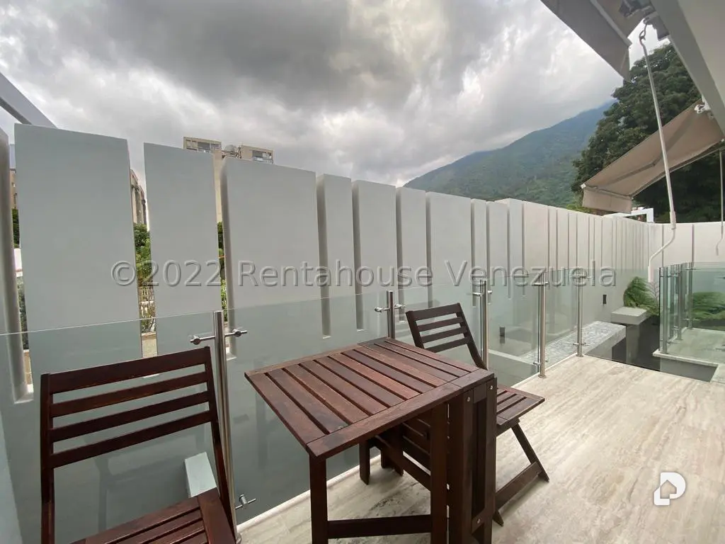 Casa en Santa Eduvigis, Caracas – 19