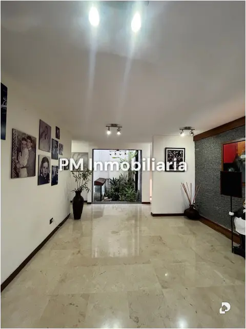 Casa en Los Naranjos (Las Mercedes), Caracas – 24
