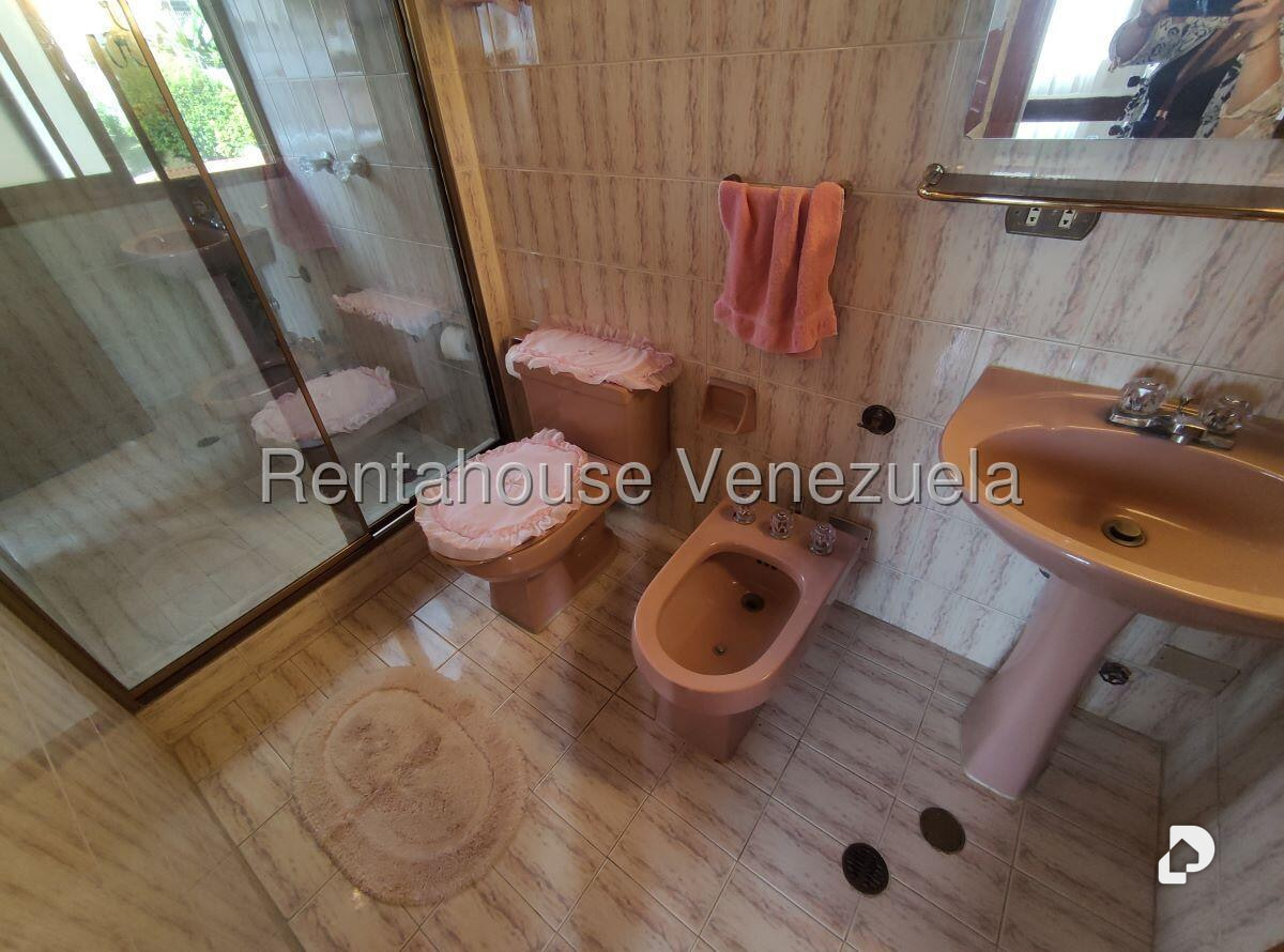 Apartment in Las Esmeraldas, Caracas – 20
