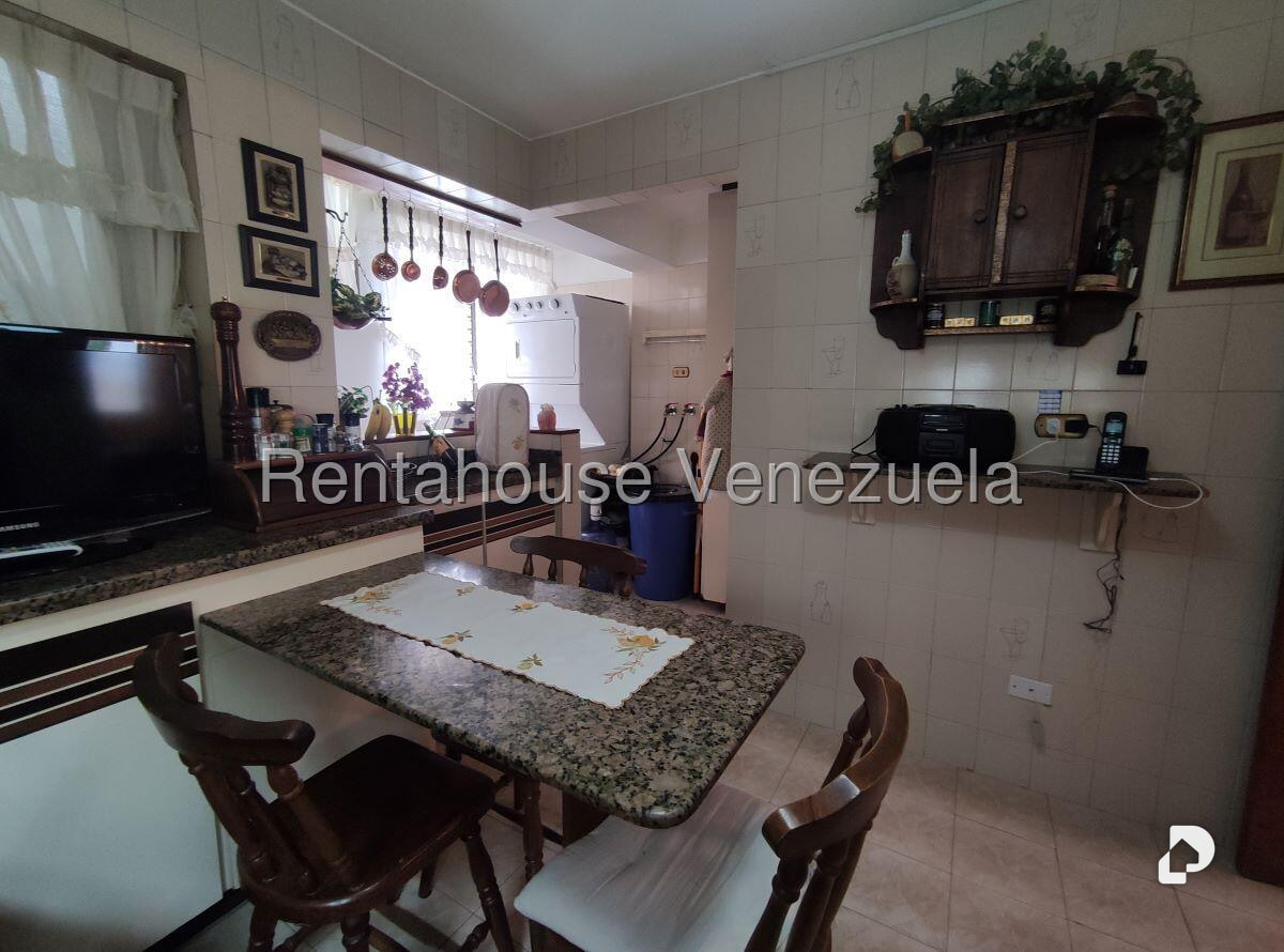 Apartment in Las Esmeraldas, Caracas – 11